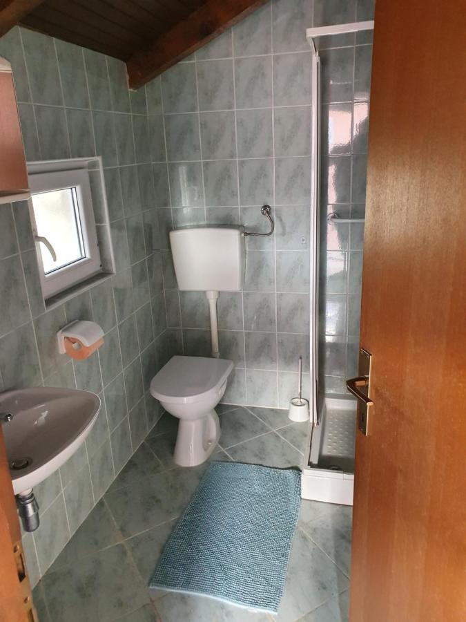 Apartmani Lovro Ogulin Exterior foto